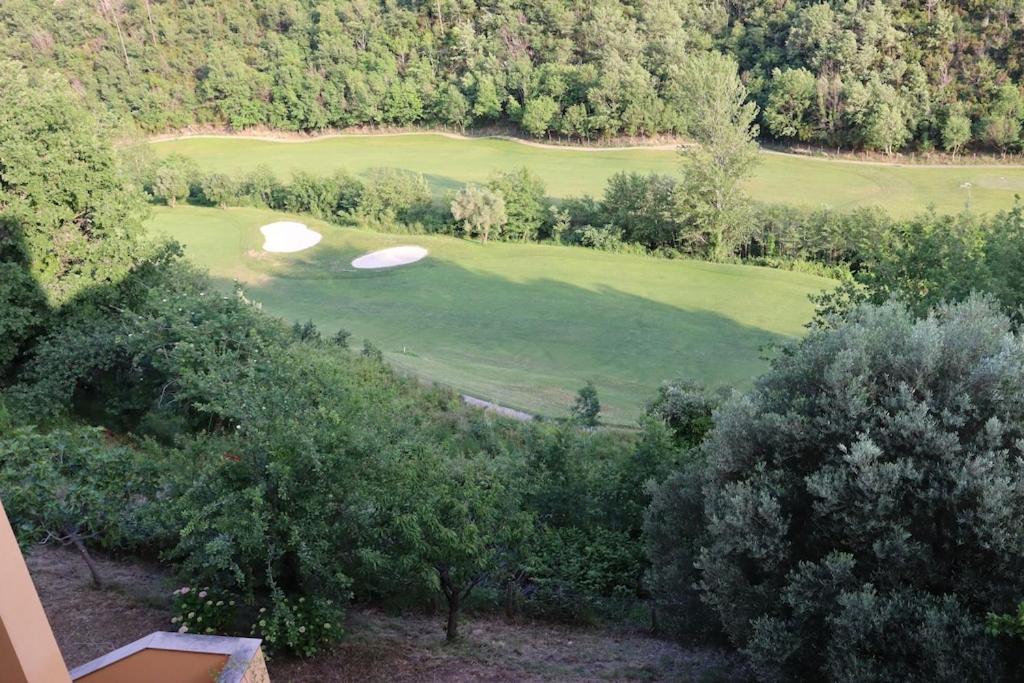 Appartement Dans Un Terrain De Golf, 5 Min De La Mer En Voiture, Parking Gratuit Cogoleto Buitenkant foto